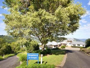 Blue Summit Cottages - Hervey Bay Accommodation