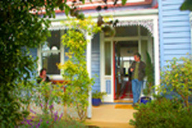 A Tasmanian Indulgence - Kinvara House - Hervey Bay Accommodation
