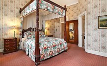 The Old George and Dragon Guesthouse - - Hervey Bay Accommodation