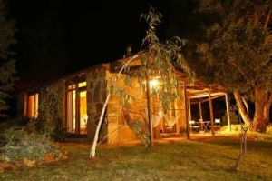 Wombat Hills Cottages - Hervey Bay Accommodation