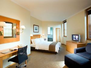 Holiday Inn Old Sydney - Hervey Bay Accommodation